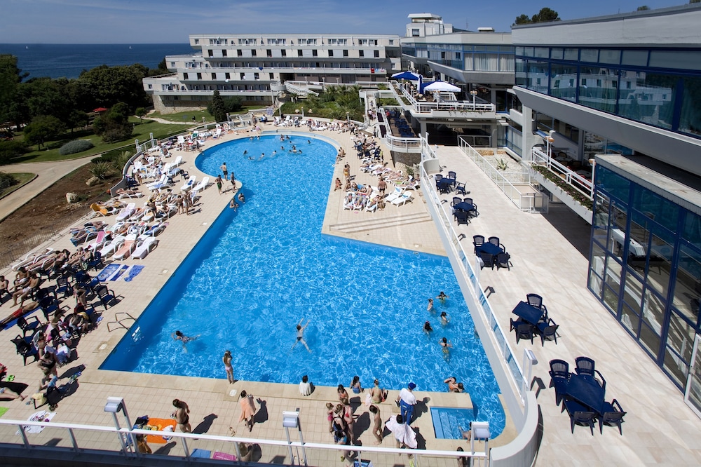 Hotel Delfin Plava Laguna — Swimming pool in Poreč, Istria