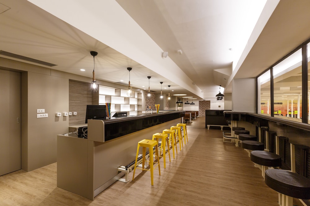 Hotel Delfin Plava Laguna — Restaurant & bars in Poreč, Istria