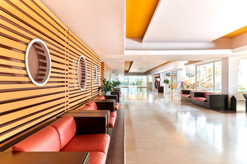Hotel Delfin Plava Laguna — Hotel building in Poreč, Istria