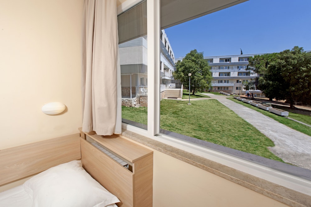 Hotel Delfin Plava Laguna — Hotel rooms in Poreč, Istria