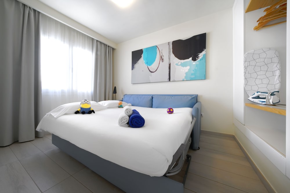 Aqua Suites — Hotel rooms in Puerto del Carmen, Canary Islands