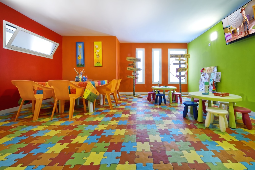 Aqua Suites — Attractions for children in Puerto del Carmen, Canary Islands