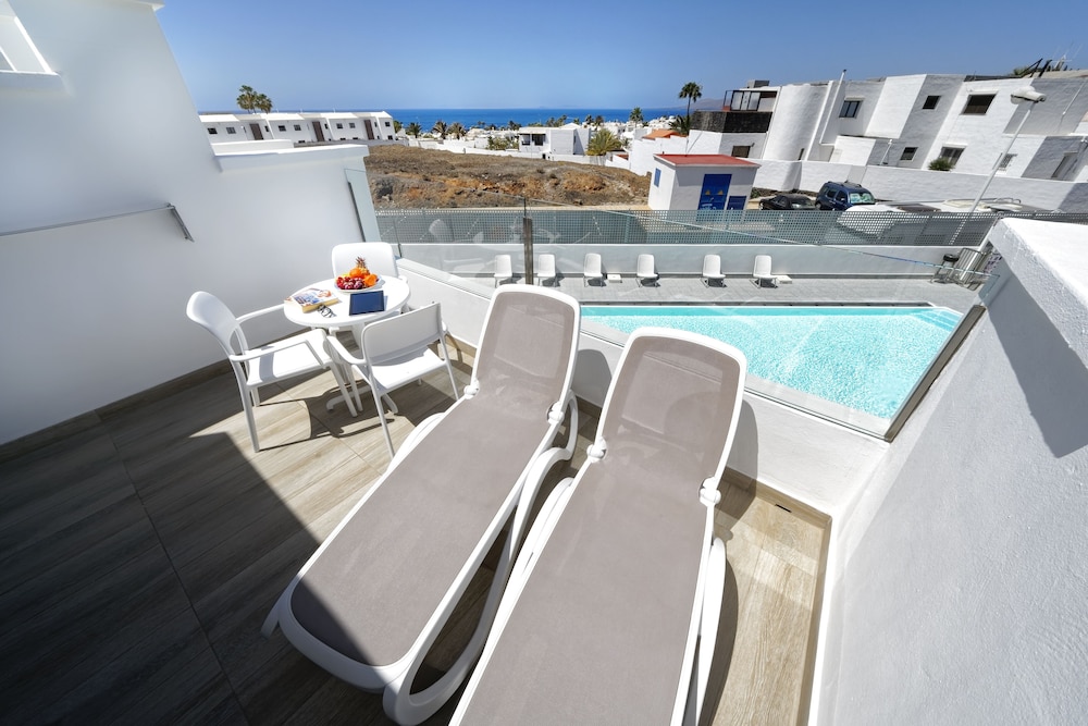 Aqua Suites — Swimming pool in Puerto del Carmen, Canary Islands