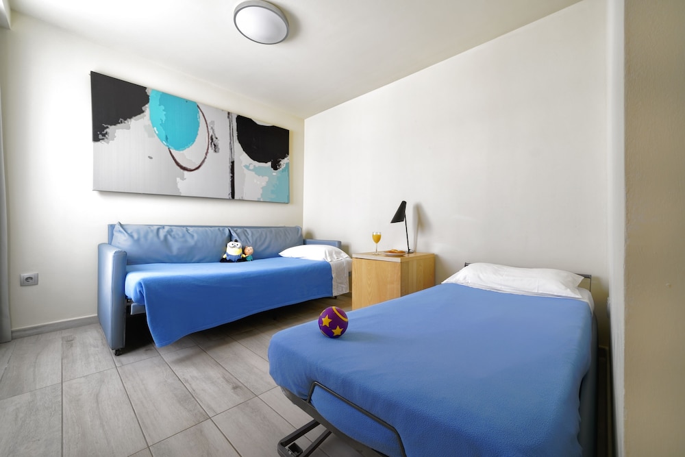Aqua Suites — Hotel rooms in Puerto del Carmen, Canary Islands