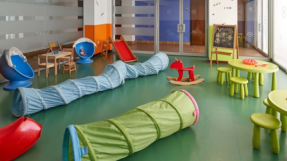 The Navigator - Palm Oasis Alvor — Attractions for children in Alvor, Faro