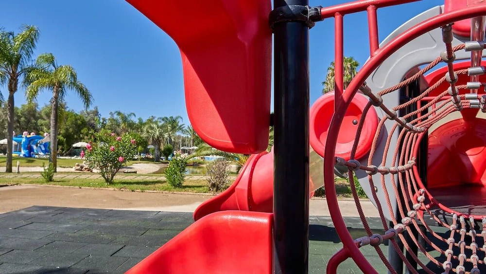 The Navigator - Palm Oasis Alvor — Attractions for children in Alvor, Faro