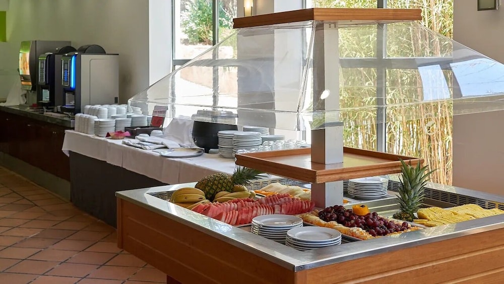 The Navigator - Palm Oasis Alvor — Restaurant & bars in Alvor, Faro