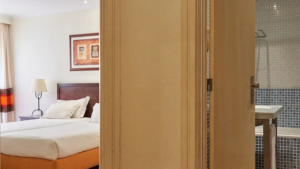 The Navigator - Palm Oasis Alvor — Hotel rooms in Alvor, Faro