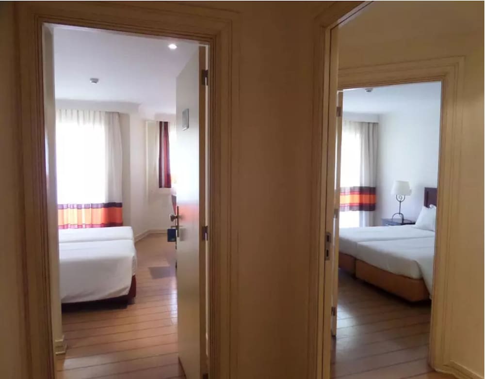 The Navigator - Palm Oasis Alvor — Hotel rooms in Alvor, Faro
