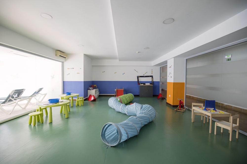 The Navigator - Palm Oasis Alvor — Attractions for children in Alvor, Faro