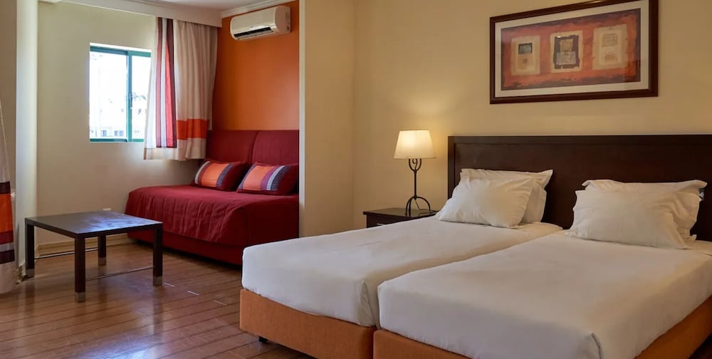 The Navigator - Palm Oasis Alvor — Hotel rooms in Alvor, Faro