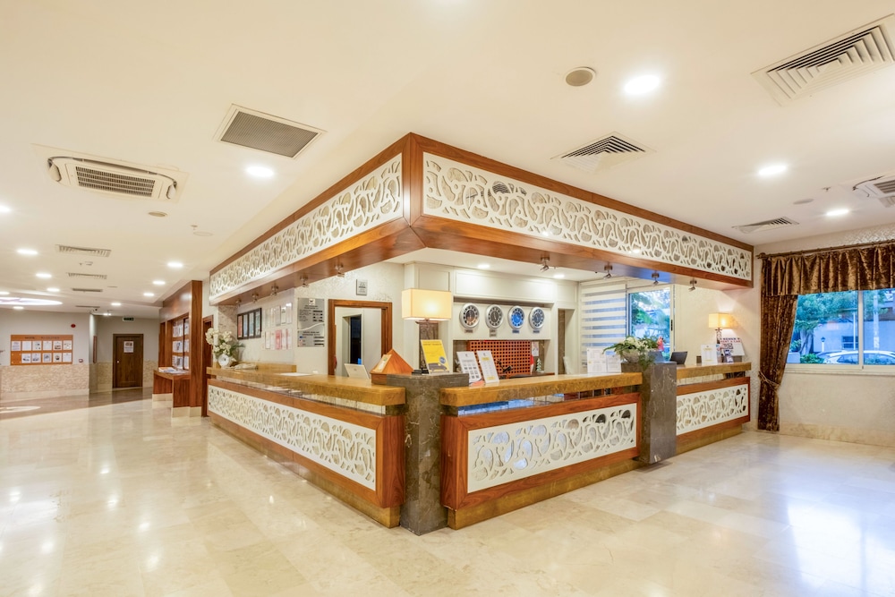 Hotel Viking Star — Hotel building in Kemer