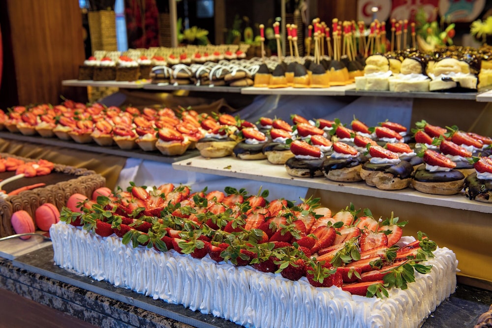 Hotel Viking Star — Restaurant & bars in Kemer