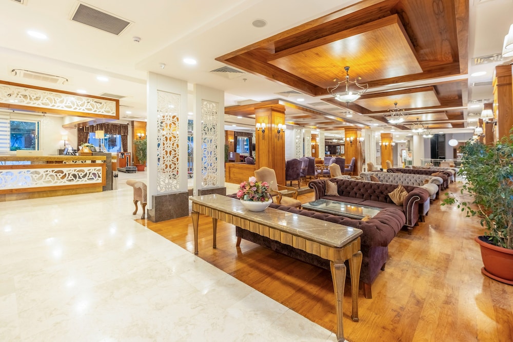 Hotel Viking Star — Hotel building in Kemer