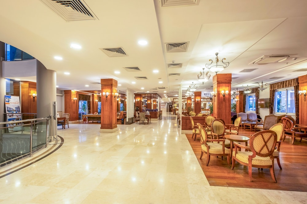 Hotel Viking Star — Hotel building in Kemer