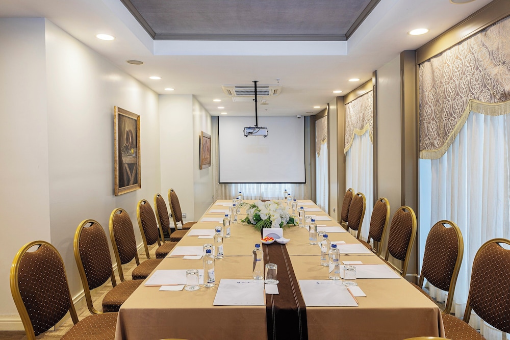 Hotel Yasmak Sultan — Hotel building in Istanbul, Istanbul