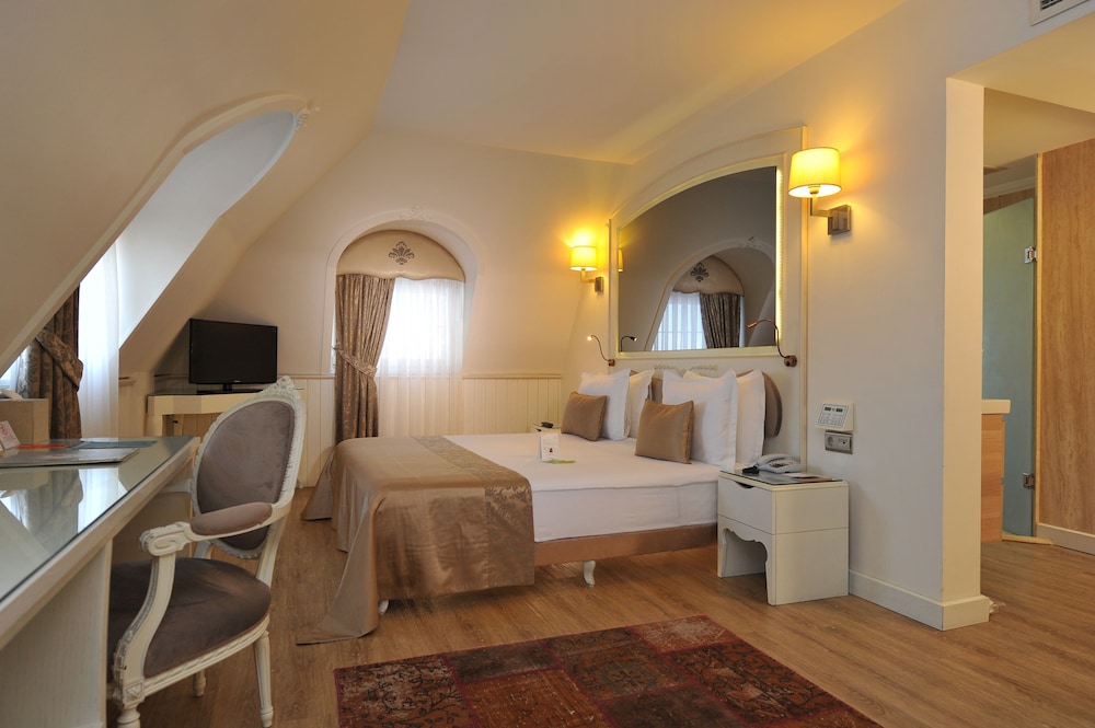 Hotel Yasmak Sultan — Hotel rooms in Istanbul, Istanbul