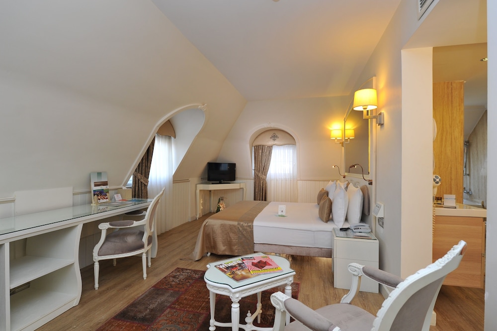 Hotel Yasmak Sultan — Hotel rooms in Istanbul, Istanbul