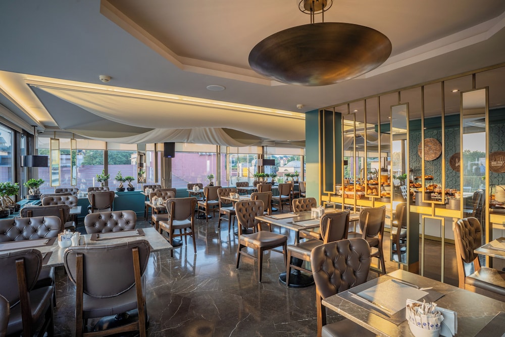 Hotel Yasmak Sultan — Restaurant & bars in Istanbul, Istanbul