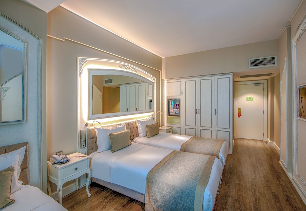 Hotel Yasmak Sultan — Hotel rooms in Istanbul, Istanbul