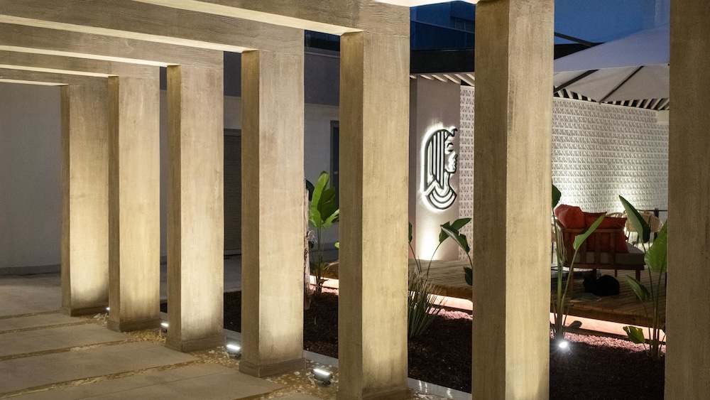 Kleopatra Dreams Beach Hotel — Restaurant & bars in Alanya