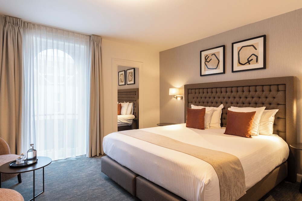 Dukes’ Academie – by Dukes’ Hotel Collection — Hotel rooms in Bruges, Flanders