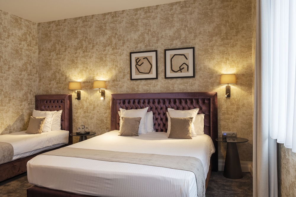 Dukes’ Academie – by Dukes’ Hotel Collection — Hotel rooms in Bruges, Flanders