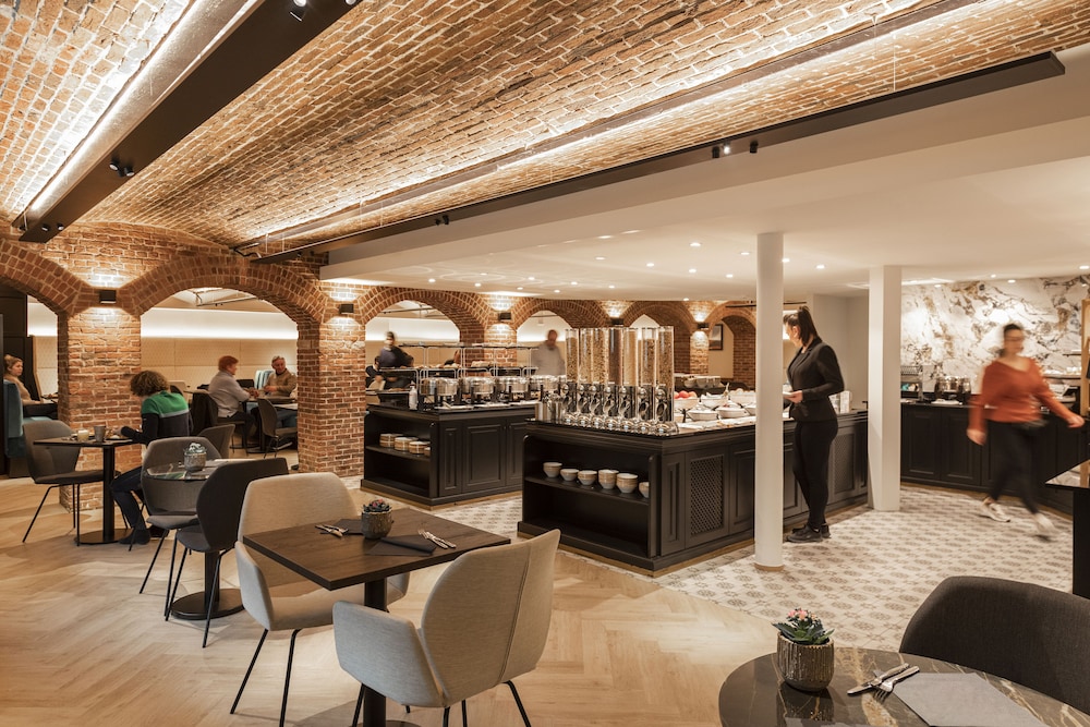 Dukes’ Academie – by Dukes’ Hotel Collection — Restaurant & bars in Bruges, Flanders