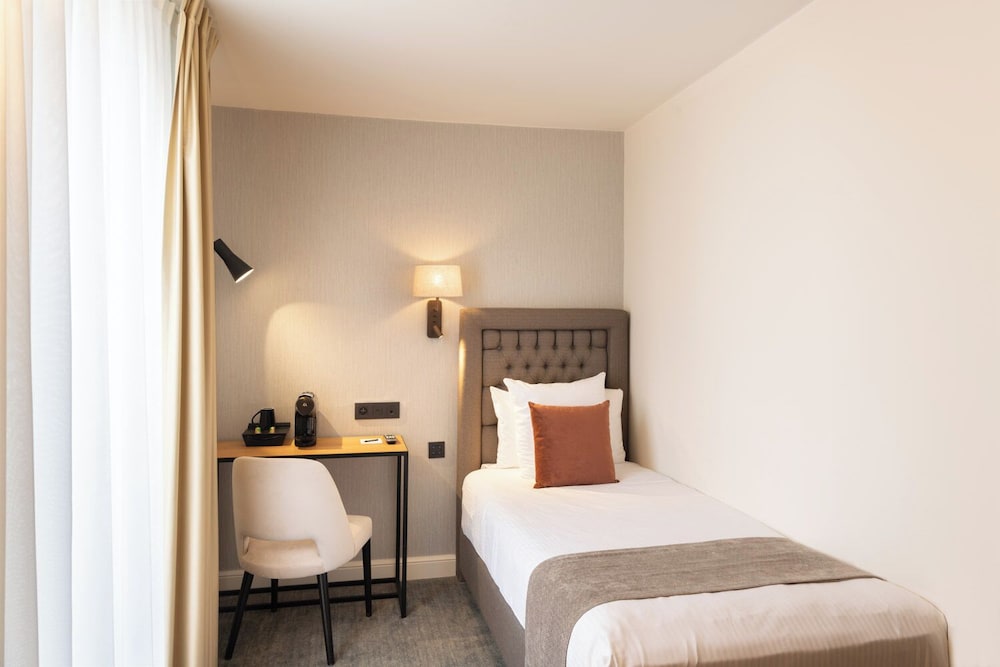 Dukes’ Academie – by Dukes’ Hotel Collection — Hotel rooms in Bruges, Flanders