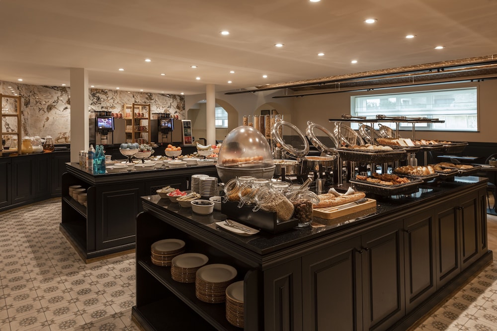 Dukes’ Academie – by Dukes’ Hotel Collection — Restaurant & bars in Bruges, Flanders