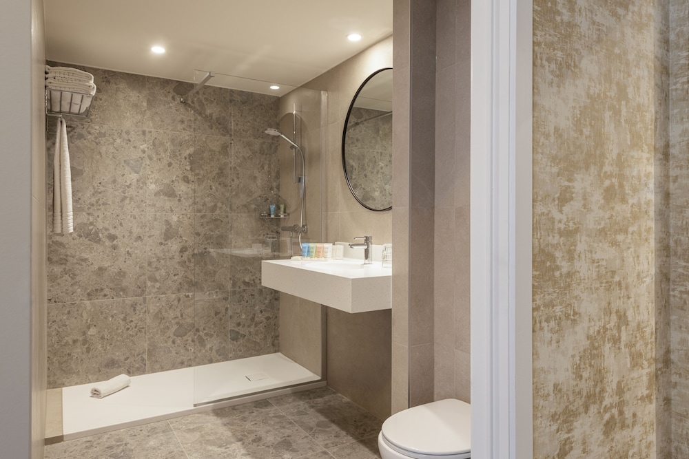 Dukes’ Academie – by Dukes’ Hotel Collection — Hotel rooms in Bruges, Flanders