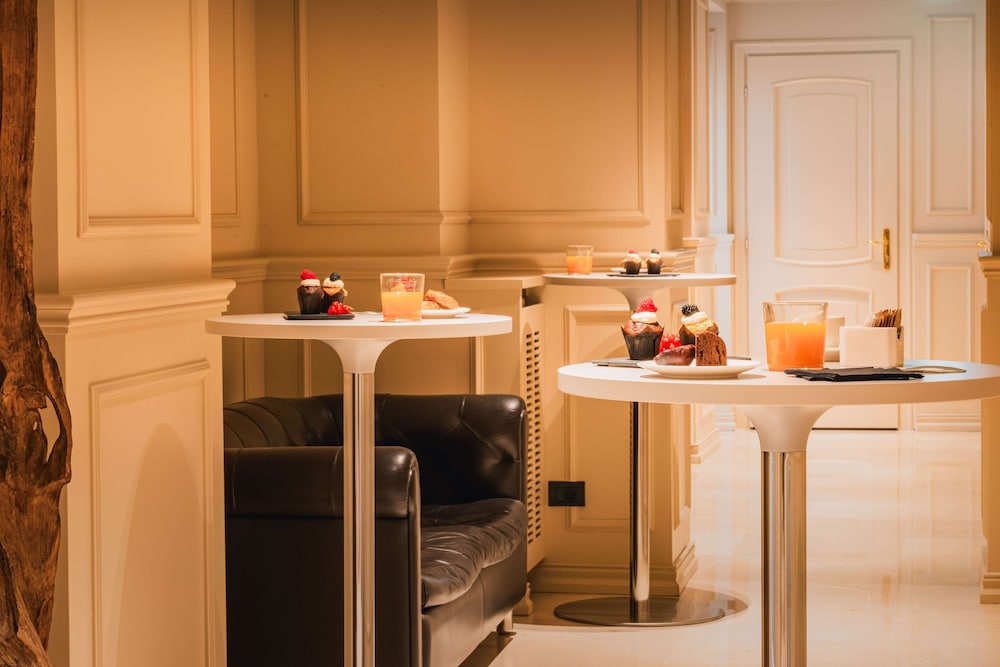 Hotel Cristoforo Colombo – Preferred Hotels & Resorts — Restaurant & bars in Milan, Lombardy