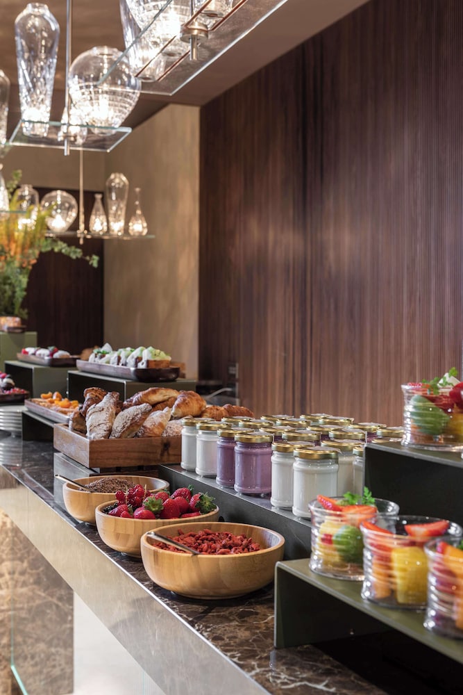 Hotel Cristoforo Colombo – Preferred Hotels & Resorts — Restaurant & bars in Milan, Lombardy