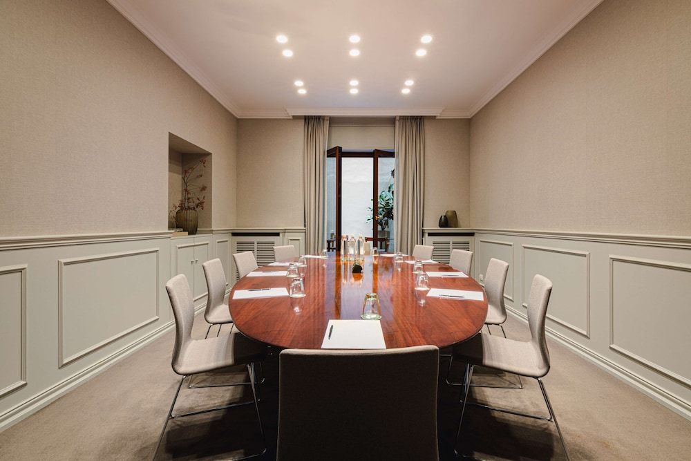 Hotel Cristoforo Colombo – Preferred Hotels & Resorts — Hotel building in Milan, Lombardy