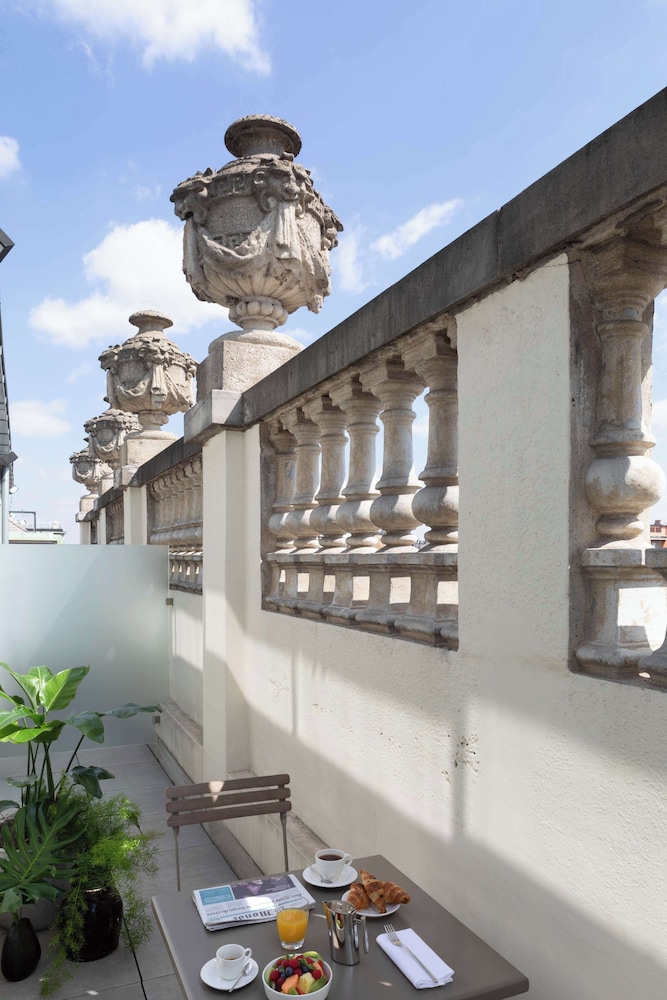 Hotel Cristoforo Colombo – Preferred Hotels & Resorts — Hotel building in Milan, Lombardy