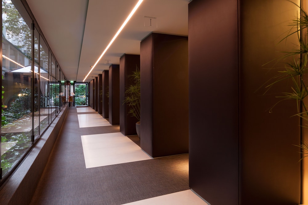 Hotel Manin — Hotel building in Milan, Lombardy