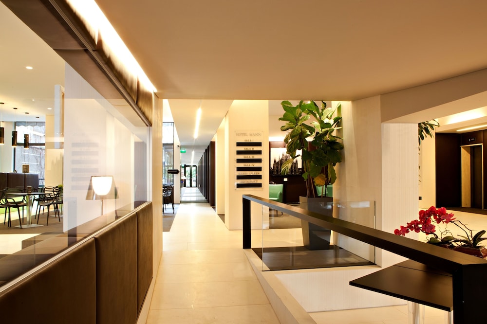 Hotel Manin — Hotel building in Milan, Lombardy