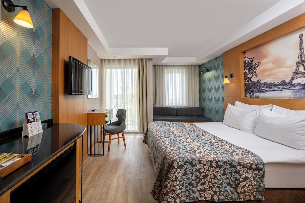 Sealife Family Resort Hotel — Hotel rooms in Antalya