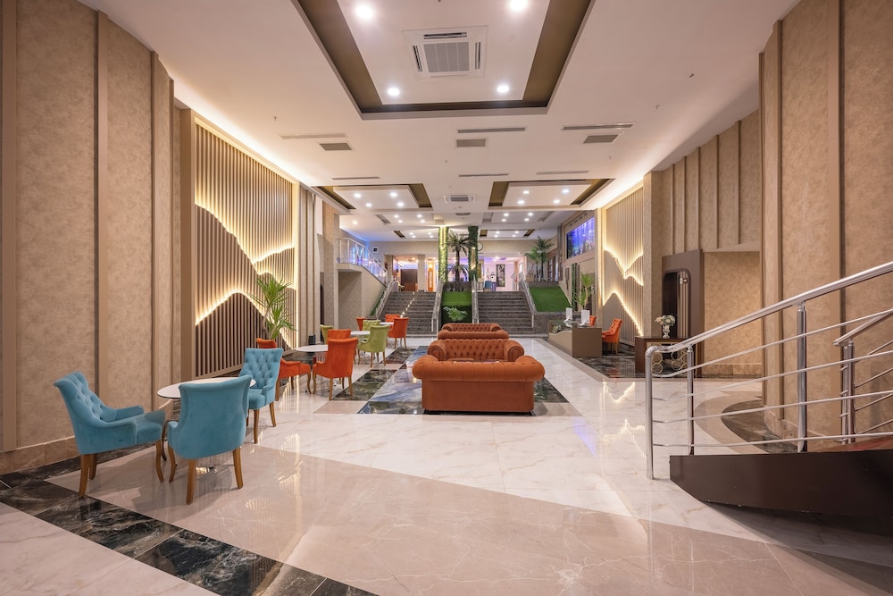 Sealife Family Resort Hotel — Hotel building in Antalya