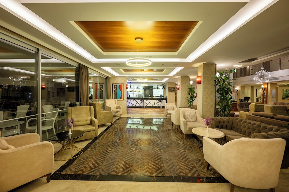 Sealife Family Resort Hotel — Hotel building in Antalya