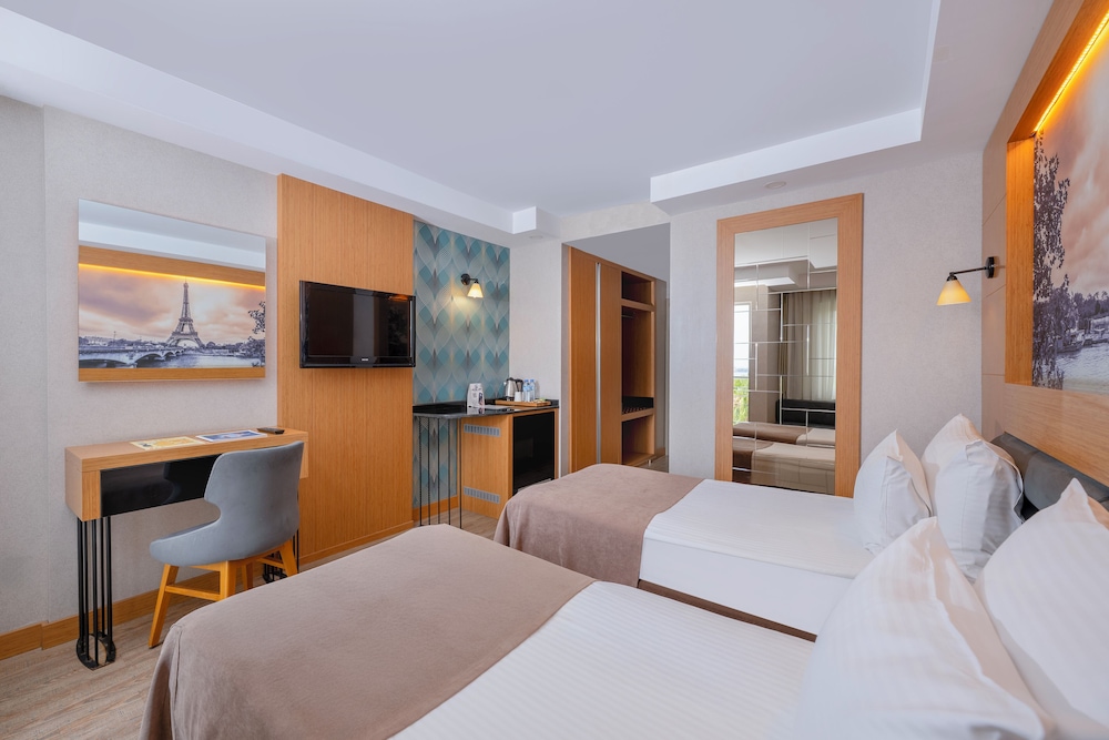 Sealife Family Resort Hotel — Hotel rooms in Antalya