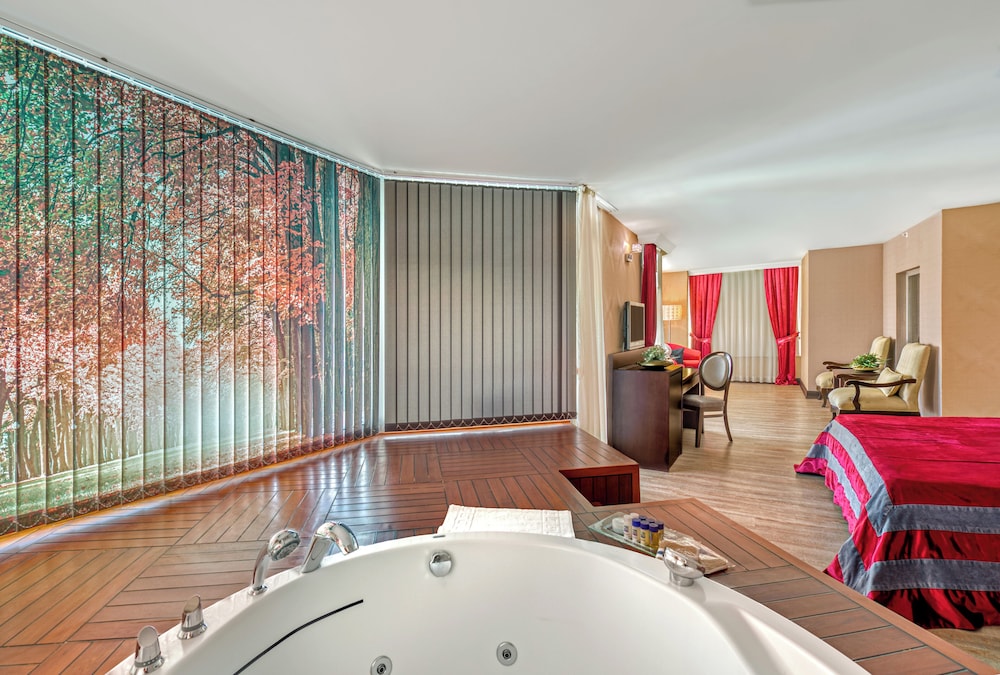 Sealife Family Resort Hotel — Hotel rooms in Antalya