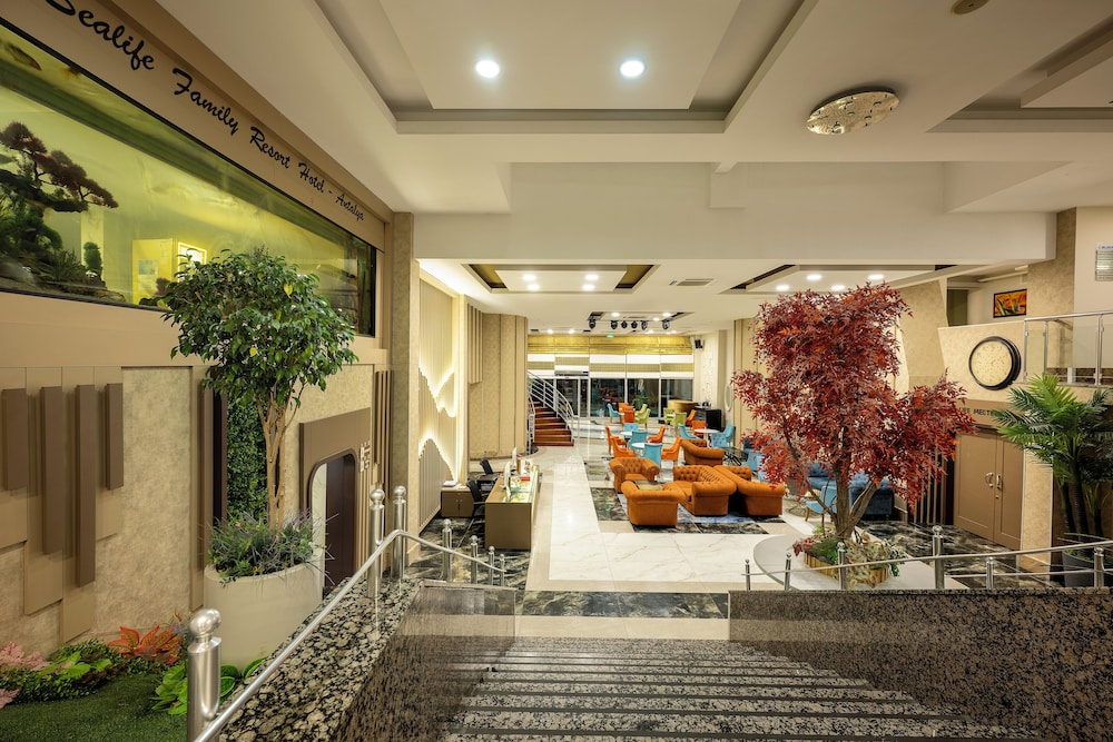 Sealife Family Resort Hotel — Hotel building in Antalya