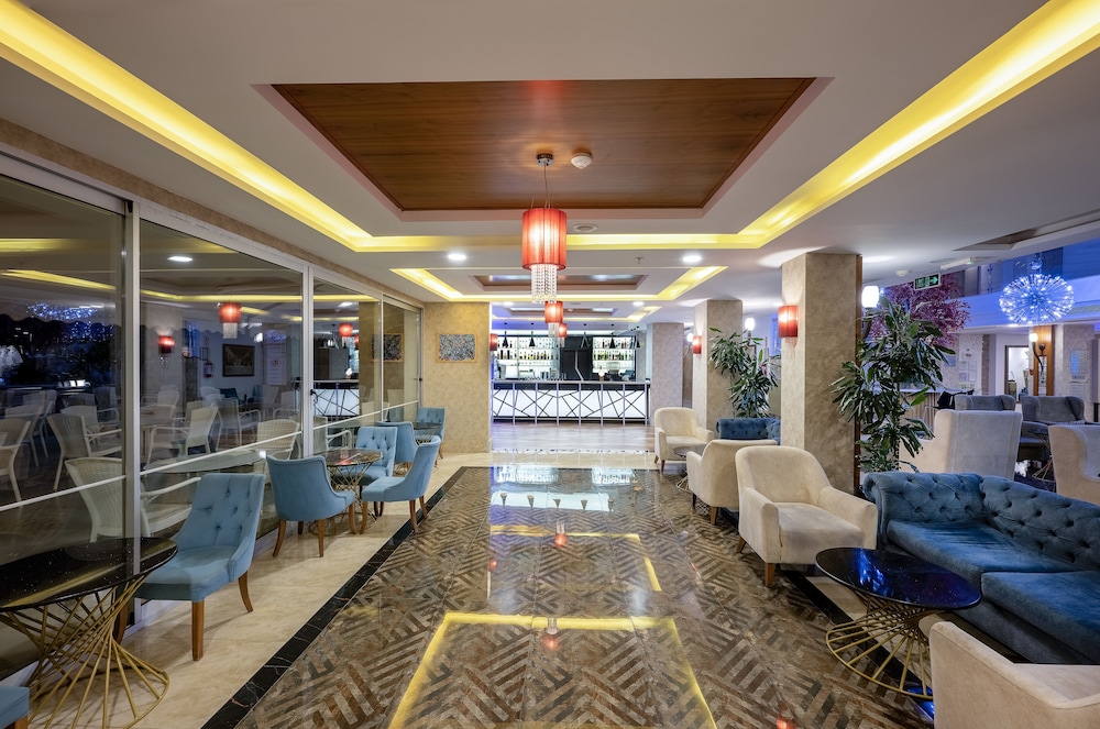 Sealife Family Resort Hotel — Restaurant & bars in Antalya