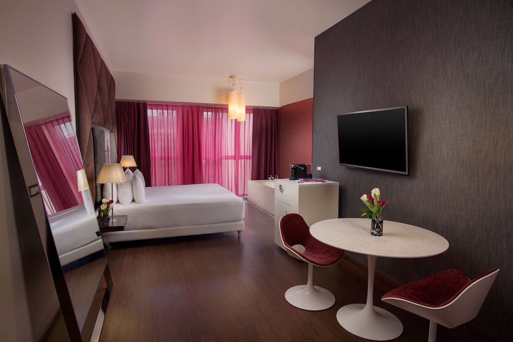 Nhow Milano — Hotel rooms in Milan, Lombardy