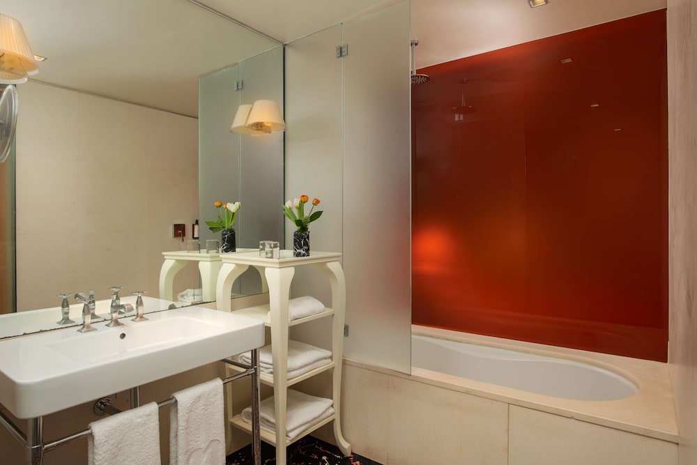 Nhow Milano — Hotel rooms in Milan, Lombardy