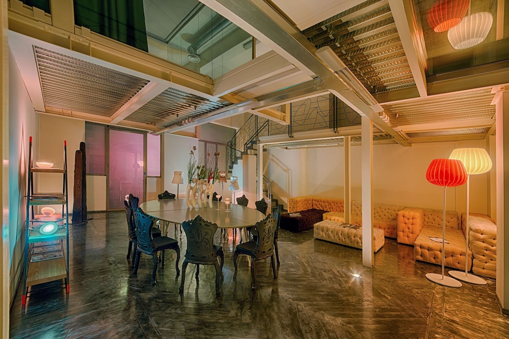 Nhow Milano — Restaurant & bars in Milan, Lombardy