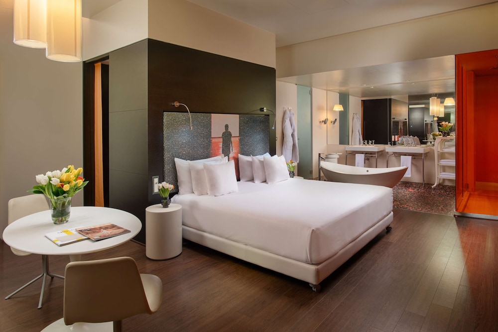 Nhow Milano — Hotel rooms in Milan, Lombardy