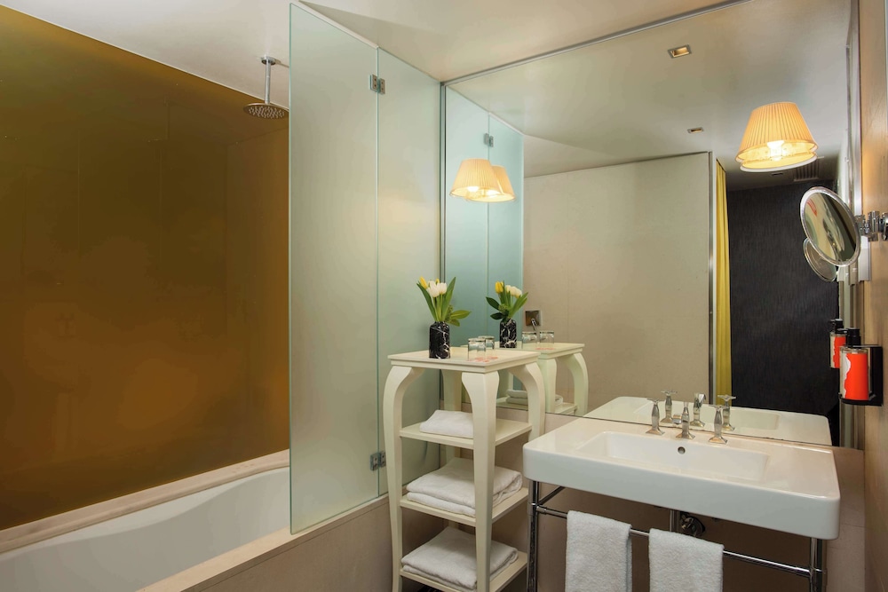 Nhow Milano — Hotel rooms in Milan, Lombardy