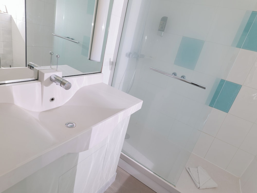 a&o Hostel Milano Ca Granda — Hotel rooms in Milan, Lombardy